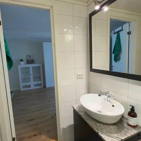 Appartement In A House In Center